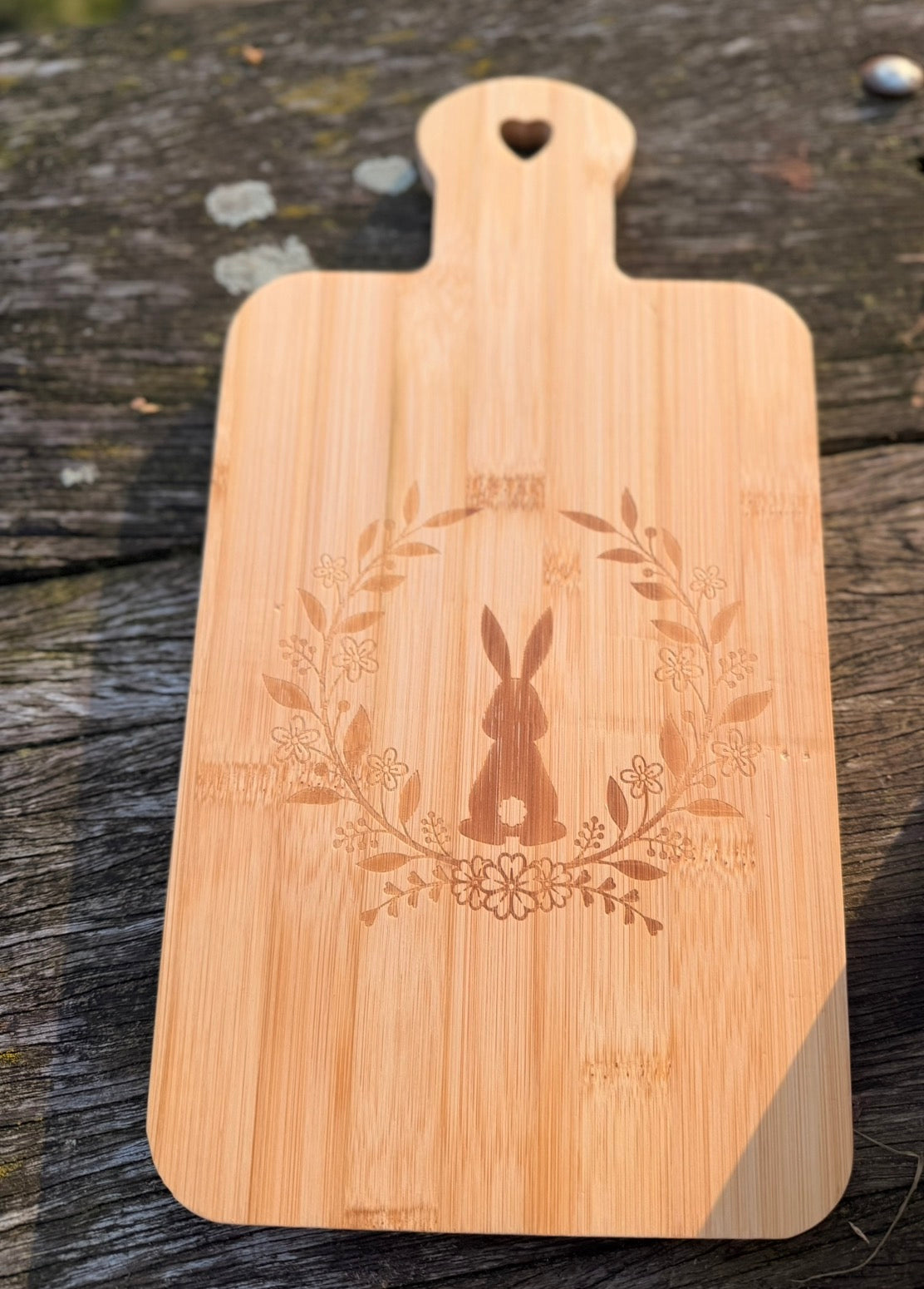 Lupinen-Brotbackmischung mit Brettchen - das ideale Geschenk, nicht nur zu Ostern - Proteinpower für bewusste Genießer