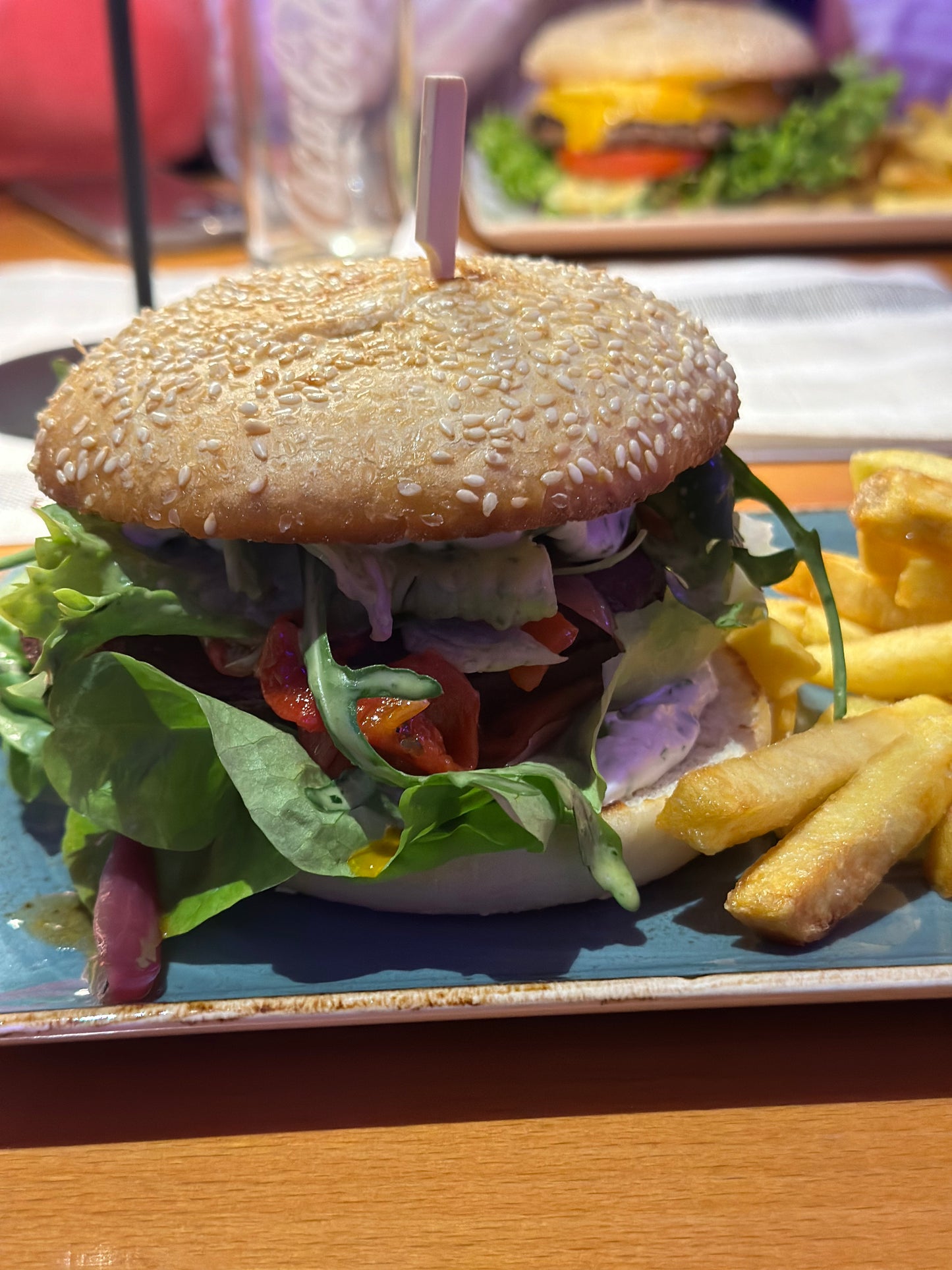 vegane LUPINEN-PATTYS,      proteinreiche, pflanzliche Alternative aus Hülsenfrüchten